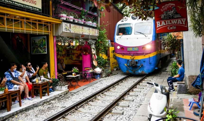 Rue du train Hanoi : Adresses, Horaires et Conseils