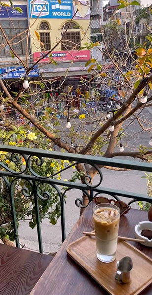 hanoi vietnam prendre un cafe