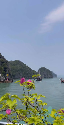 la baie d'halong ensoleille