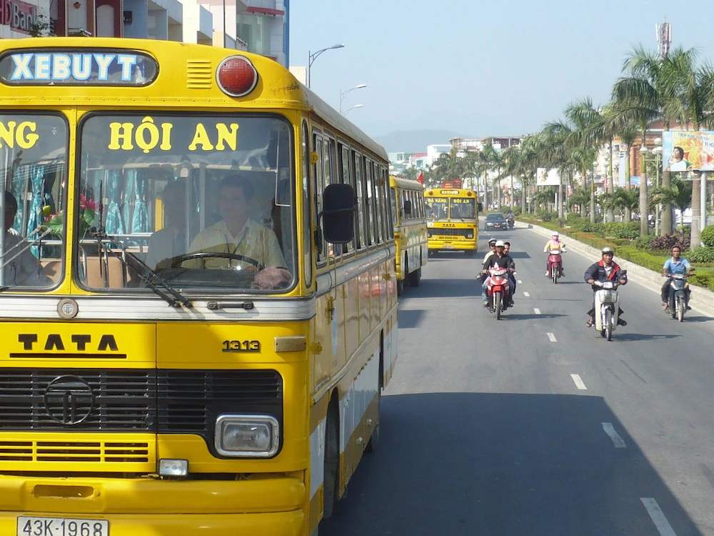 bus hoi an