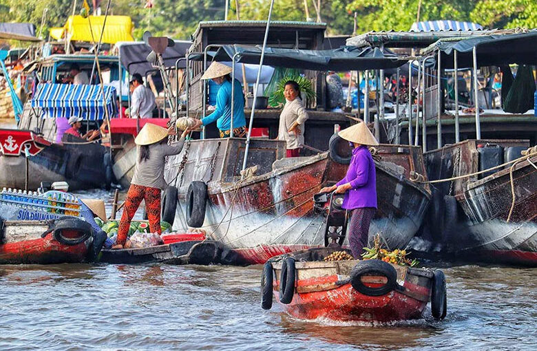 Quelle est l&rsquo;importance des marchés flottants dans la culture vietnamienne?