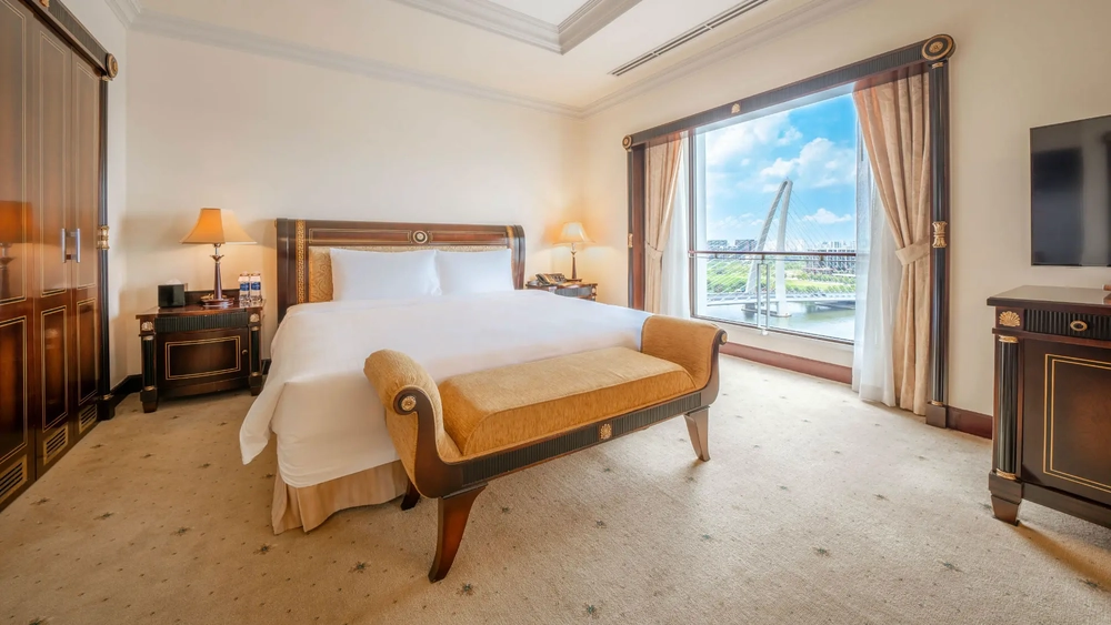 Chambre de luxe à Lotte Hotel Saigon