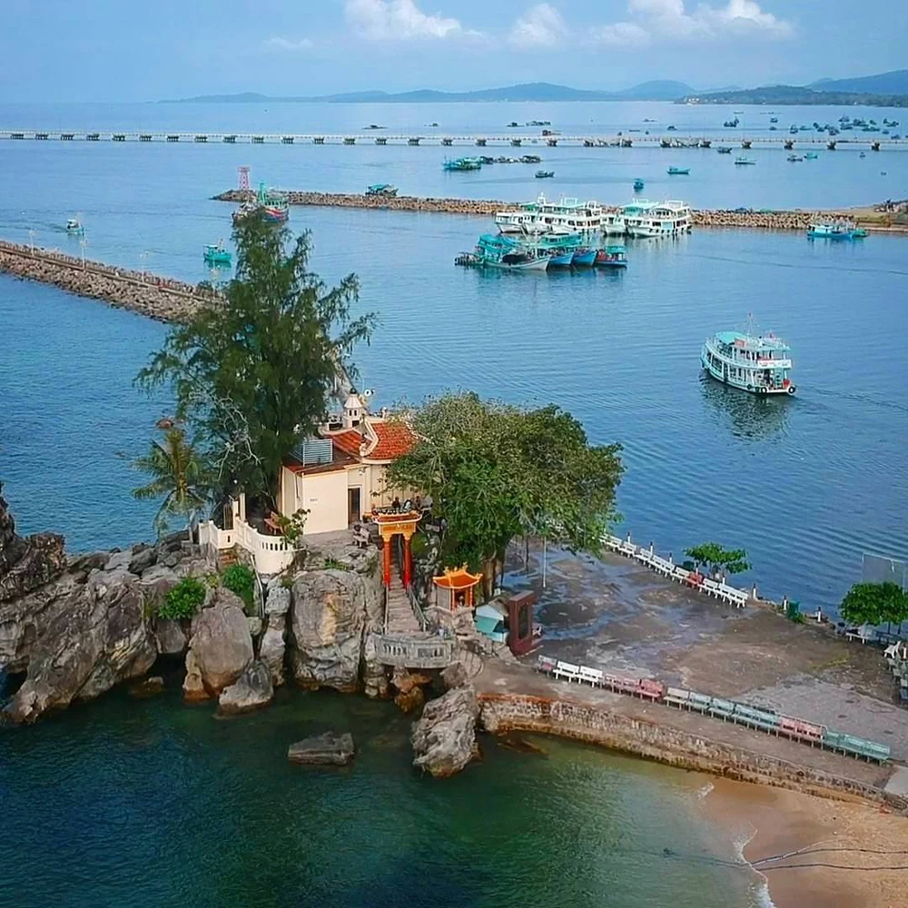 Dinh Cau Phu Quoc