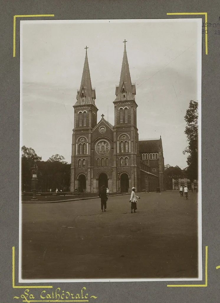 La cathédrale Notre-Dame de Saigon en 1930
