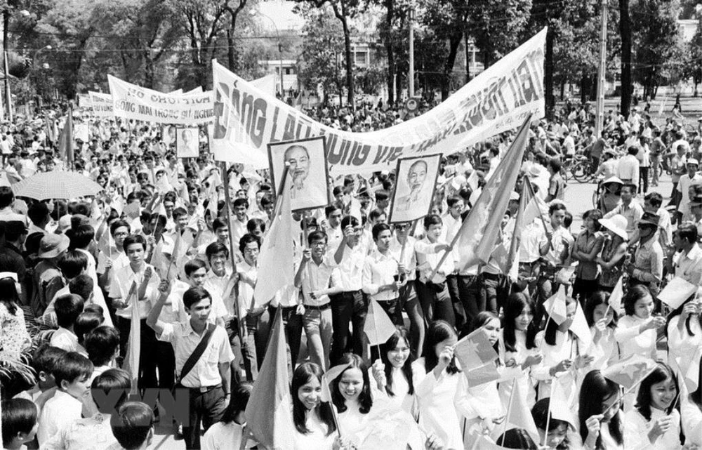 Le peuple vietnamien exulta et fut fier de la victoire