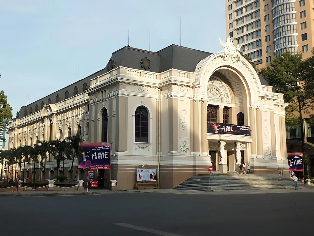 Le théâtre municipal de Hô Chi Minh-Ville
