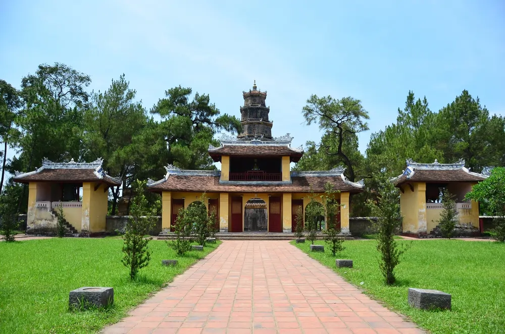 Pagode de la Dame Céleste (Thien Mu) 6_1000