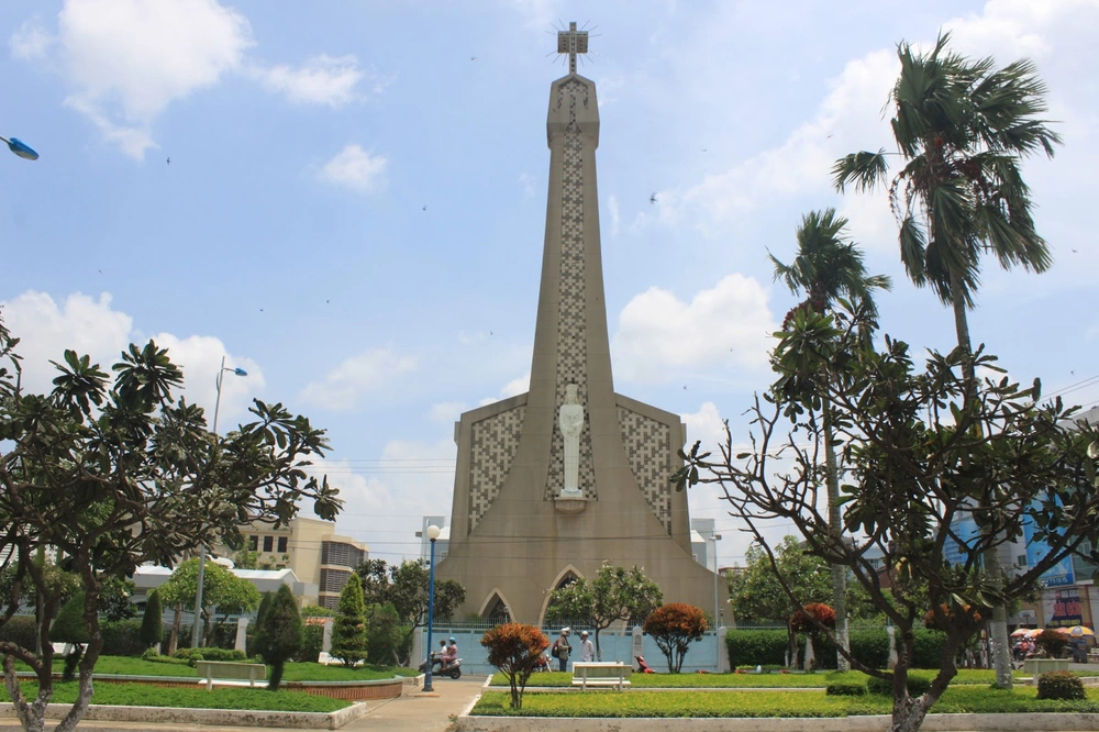 église de Long Xuyen_1000