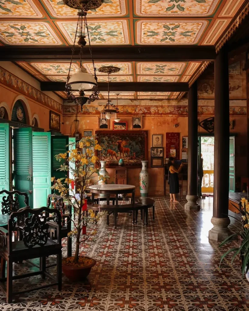Architecture intérieure unique de la maison Binh Thuy