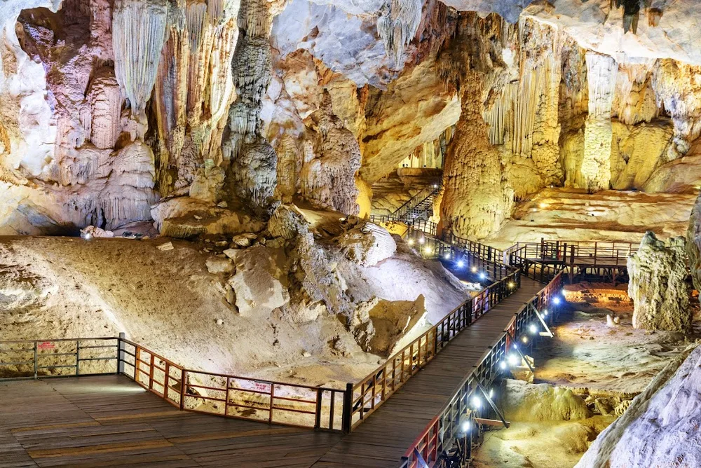 La grotte du Paradis a Quang Binh