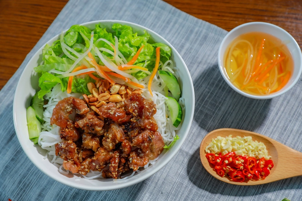 bun thit nuong quang tri
