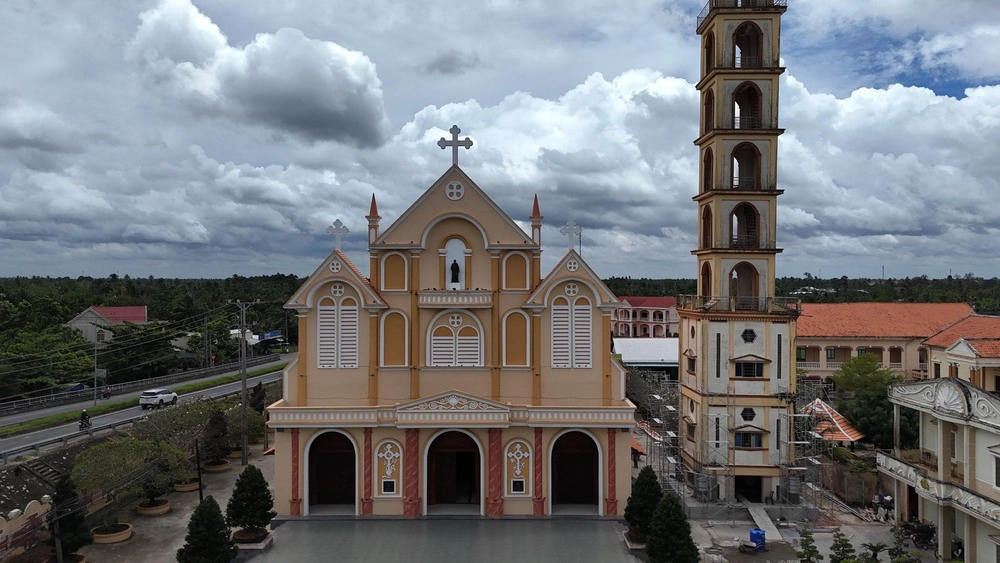 facade de l'eglise cai mon vinh long