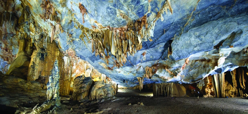 grotte du paradis quang binh