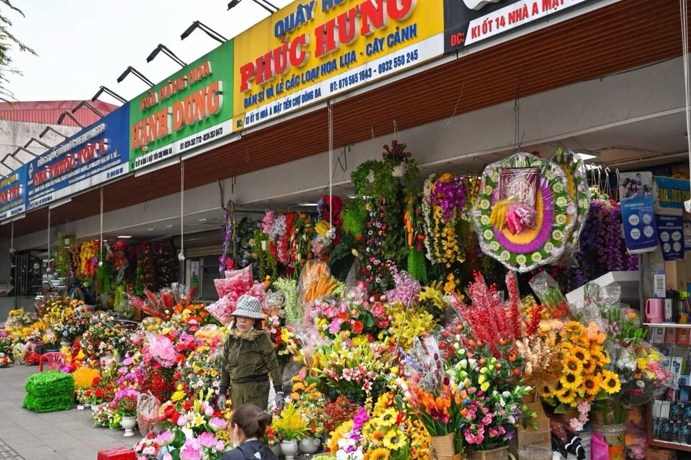 les fleurs hors du marche dong ba