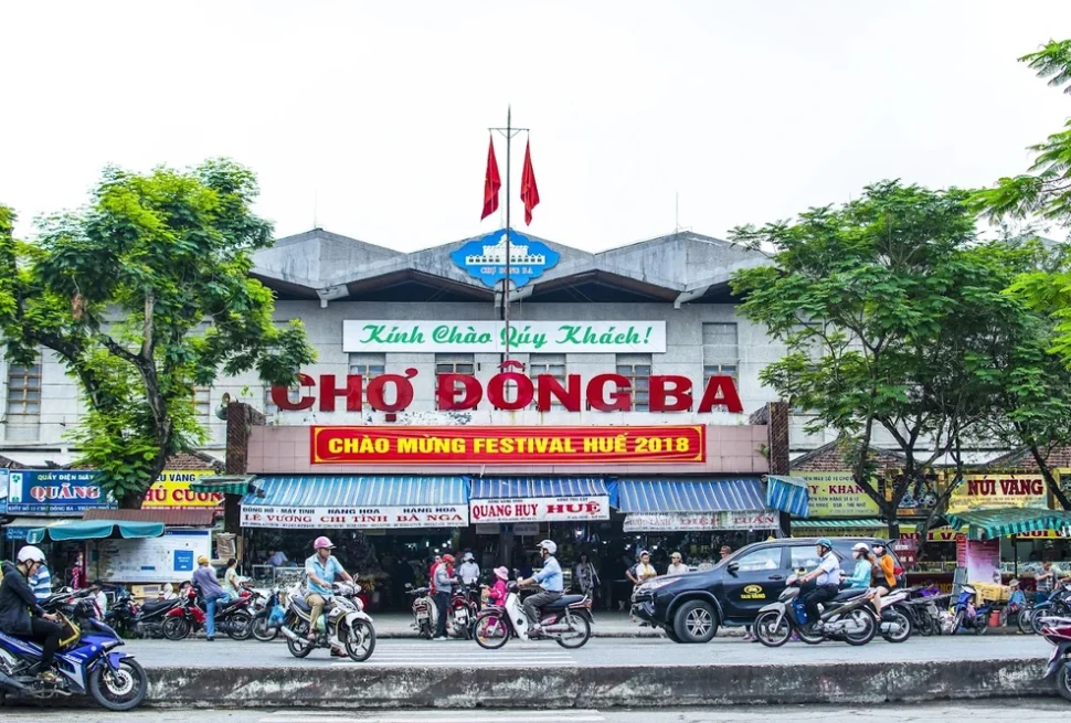 marche dong ba vietnam