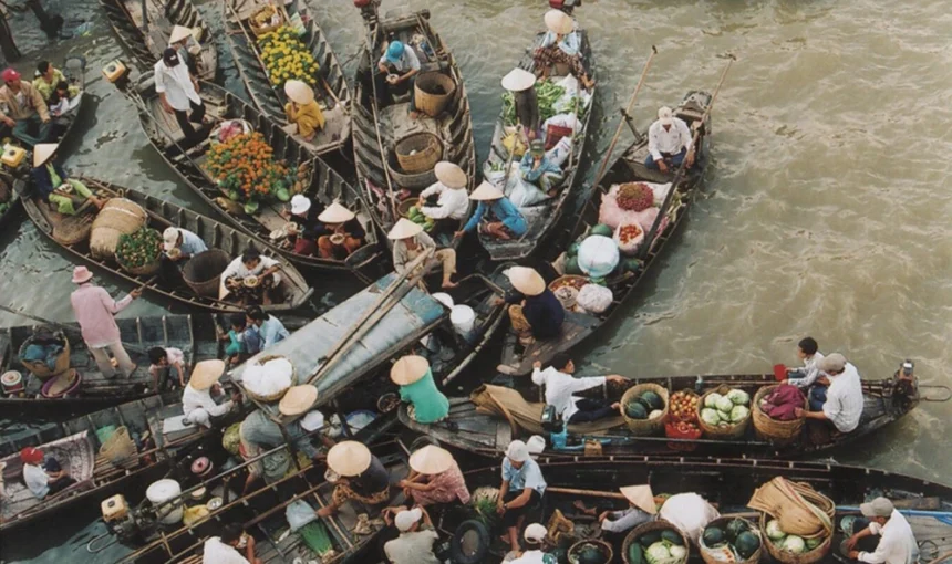 Marché flottant Tra On: un marché fluvial authentique à Vinh Long