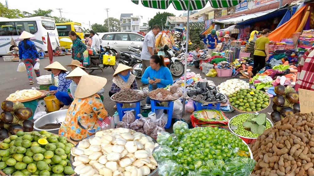 produits locaux du marche de tinh bien an giang