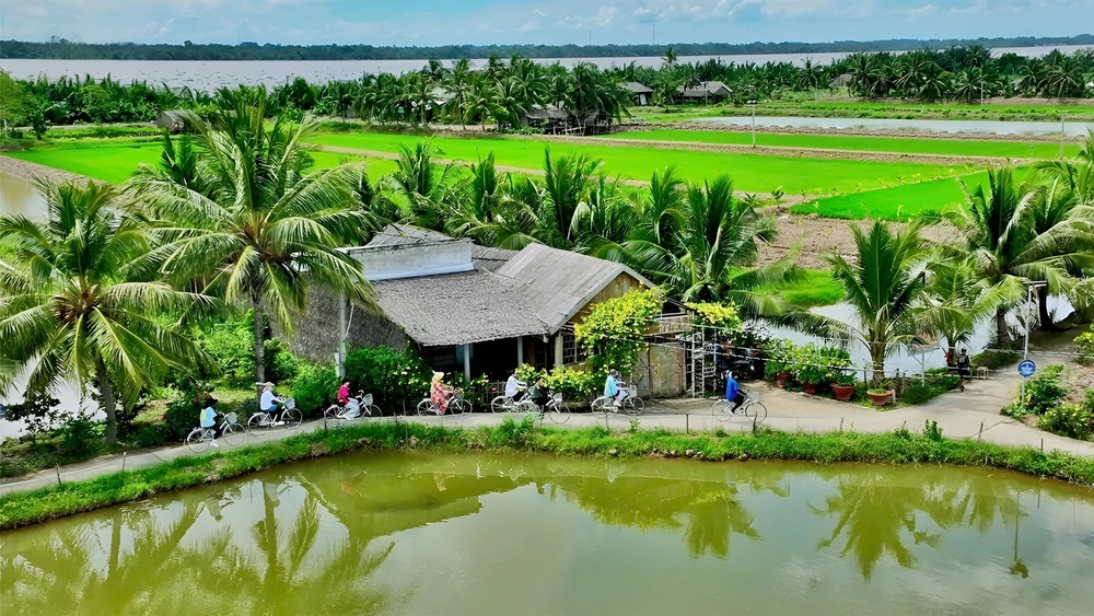 vietnam vinh long