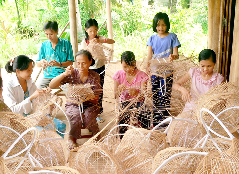 village de paniers en tiges de cocotier Hung Phong ben tre