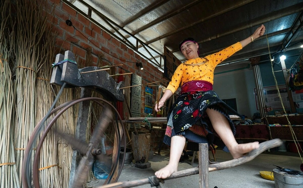 tissage lin hmong ha giang 7_1000
